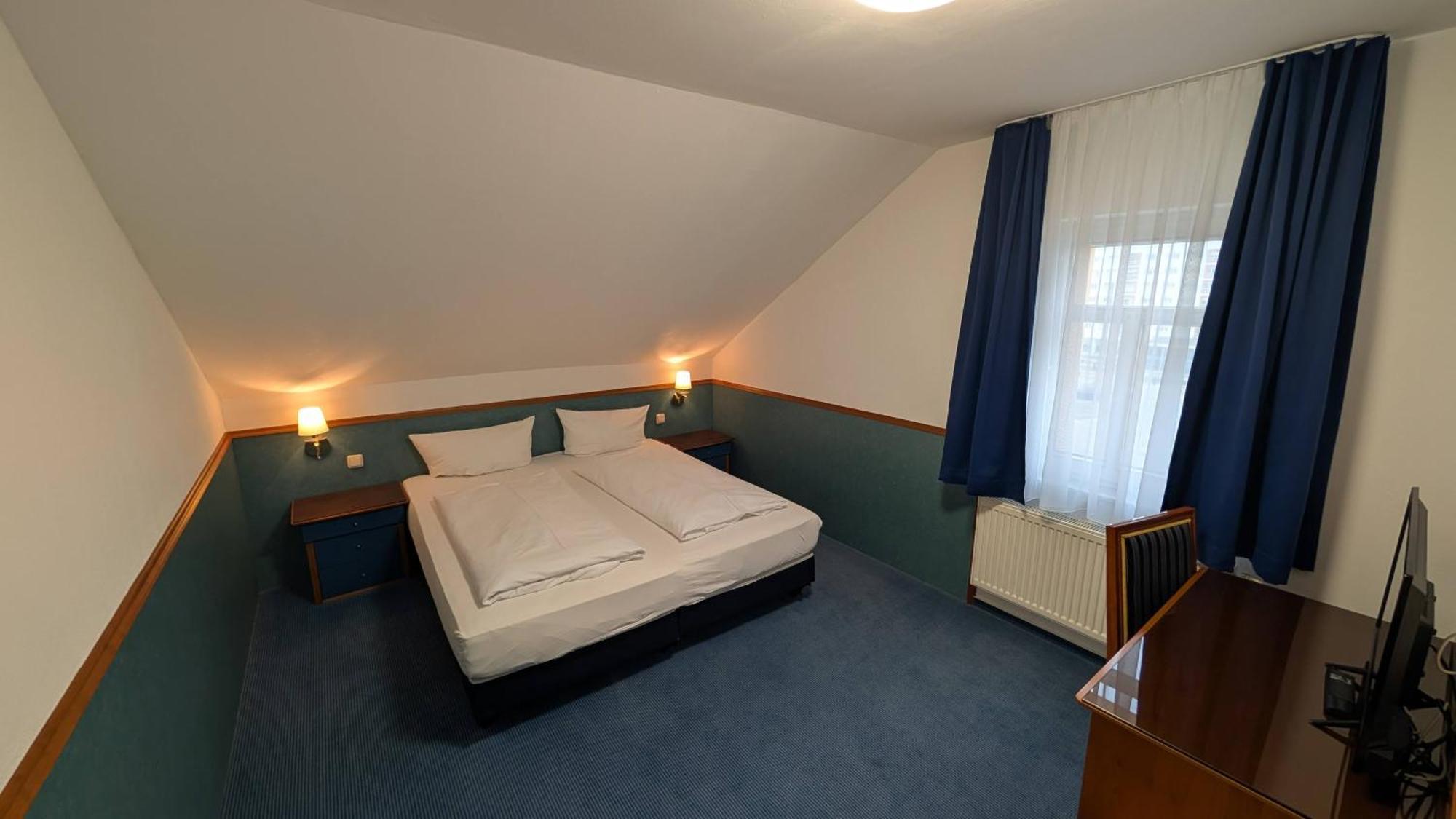 Hotel Am Bayrischen Platz Lipsia Esterno foto