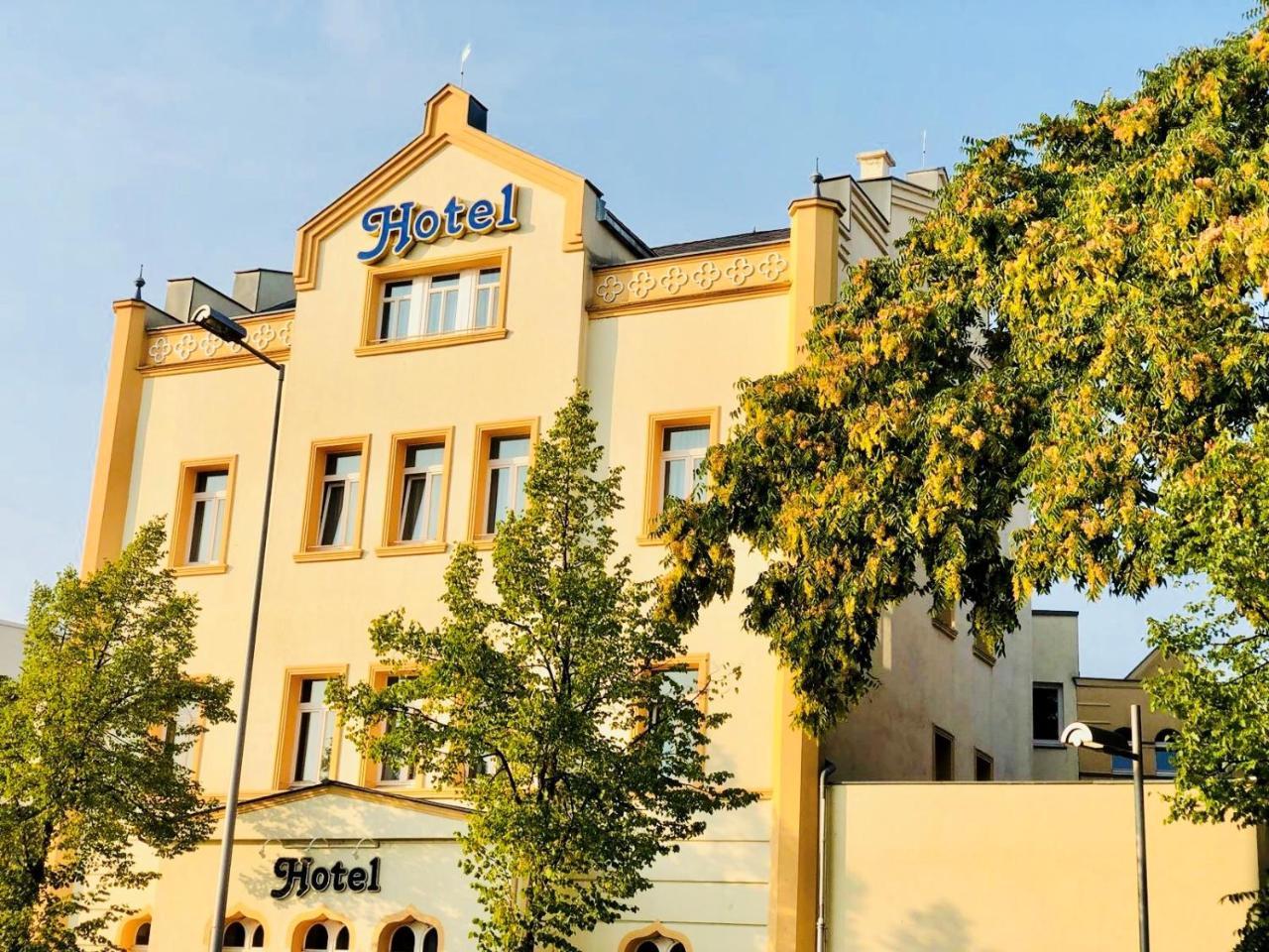 Hotel Am Bayrischen Platz Lipsia Esterno foto