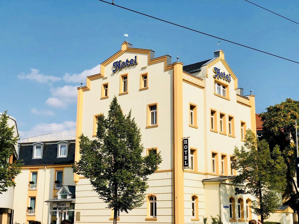 Hotel Am Bayrischen Platz Lipsia Esterno foto